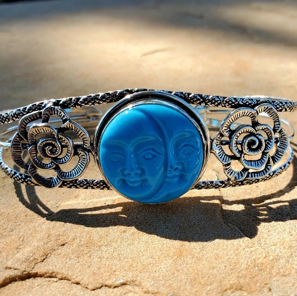 New Carved Double Moon Face 925 Silver Bracelet. - Picture 4 of 11